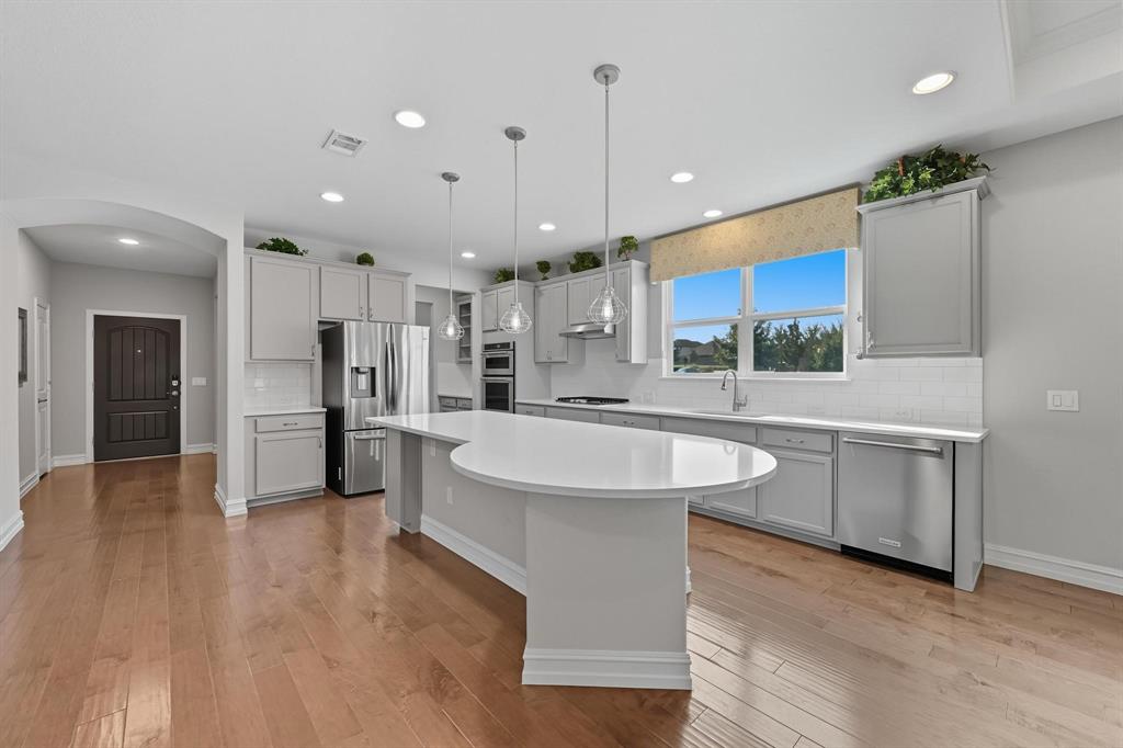 Little Elm, Texas 76227, United States, 3 Bedrooms Bedrooms, ,2 BathroomsBathrooms,Residential,Pending,208529