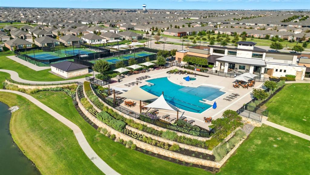 Little Elm, Texas 76227, United States, 3 Bedrooms Bedrooms, ,2 BathroomsBathrooms,Residential,Pending,208529