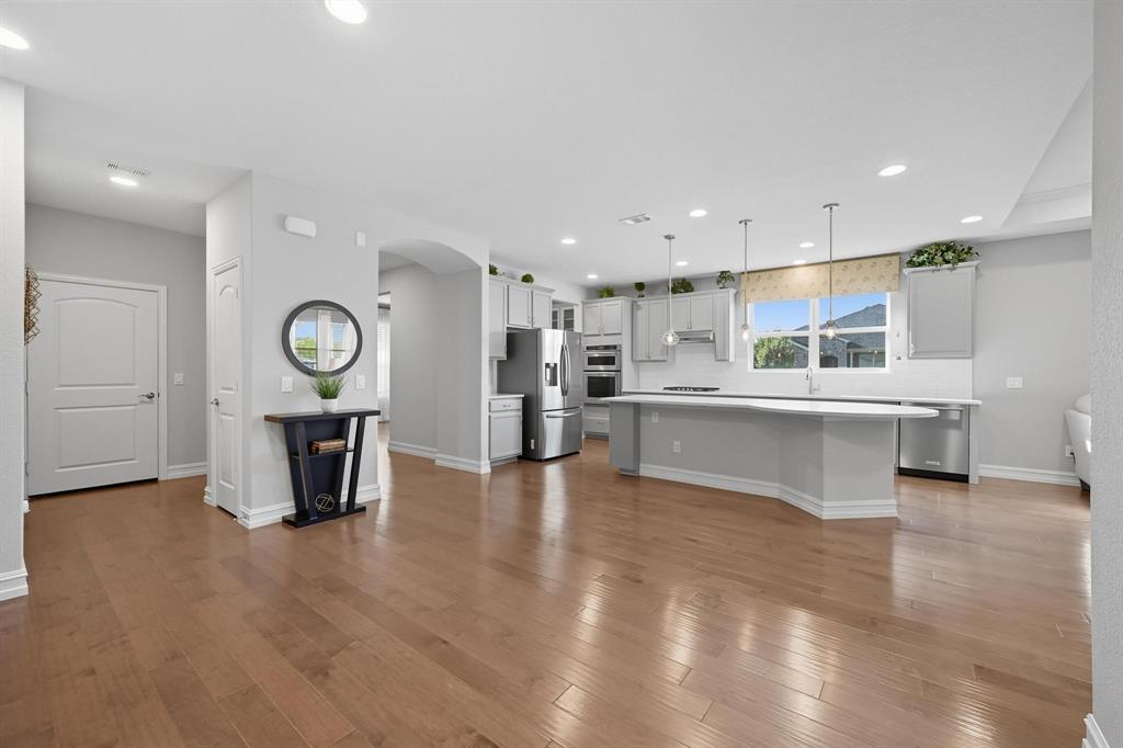 Little Elm, Texas 76227, United States, 3 Bedrooms Bedrooms, ,2 BathroomsBathrooms,Residential,Pending,208529