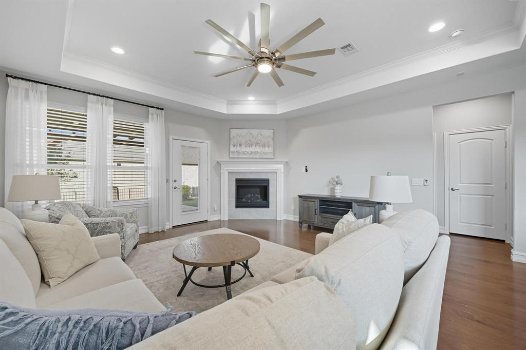 Little Elm, Texas 76227, United States, 3 Bedrooms Bedrooms, ,2 BathroomsBathrooms,Residential,Pending,208529