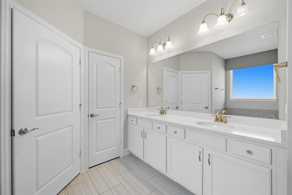 Little Elm, Texas 76227, United States, 3 Bedrooms Bedrooms, ,2 BathroomsBathrooms,Residential,Pending,208529