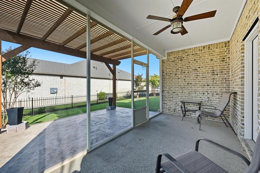 Little Elm, Texas 76227, United States, 3 Bedrooms Bedrooms, ,2 BathroomsBathrooms,Residential,Pending,208529