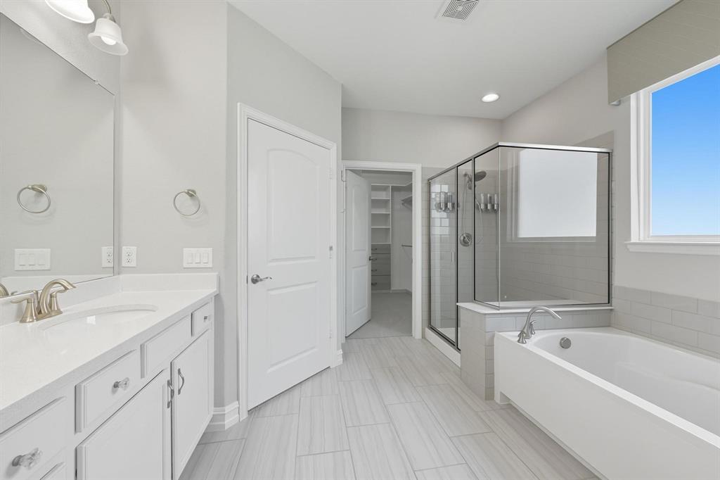 Little Elm, Texas 76227, United States, 3 Bedrooms Bedrooms, ,2 BathroomsBathrooms,Residential,Pending,208529