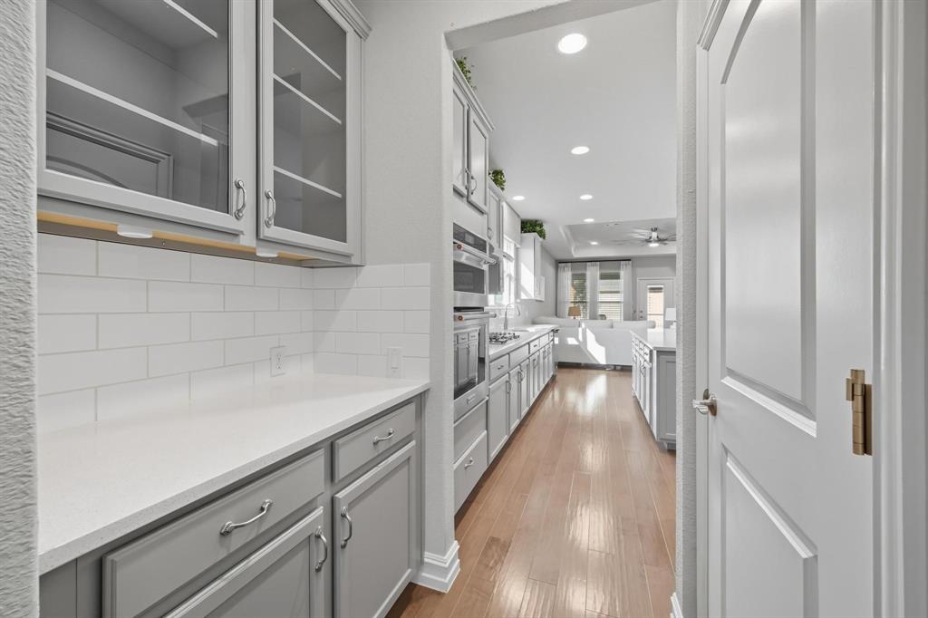 Little Elm, Texas 76227, United States, 3 Bedrooms Bedrooms, ,2 BathroomsBathrooms,Residential,Pending,208529