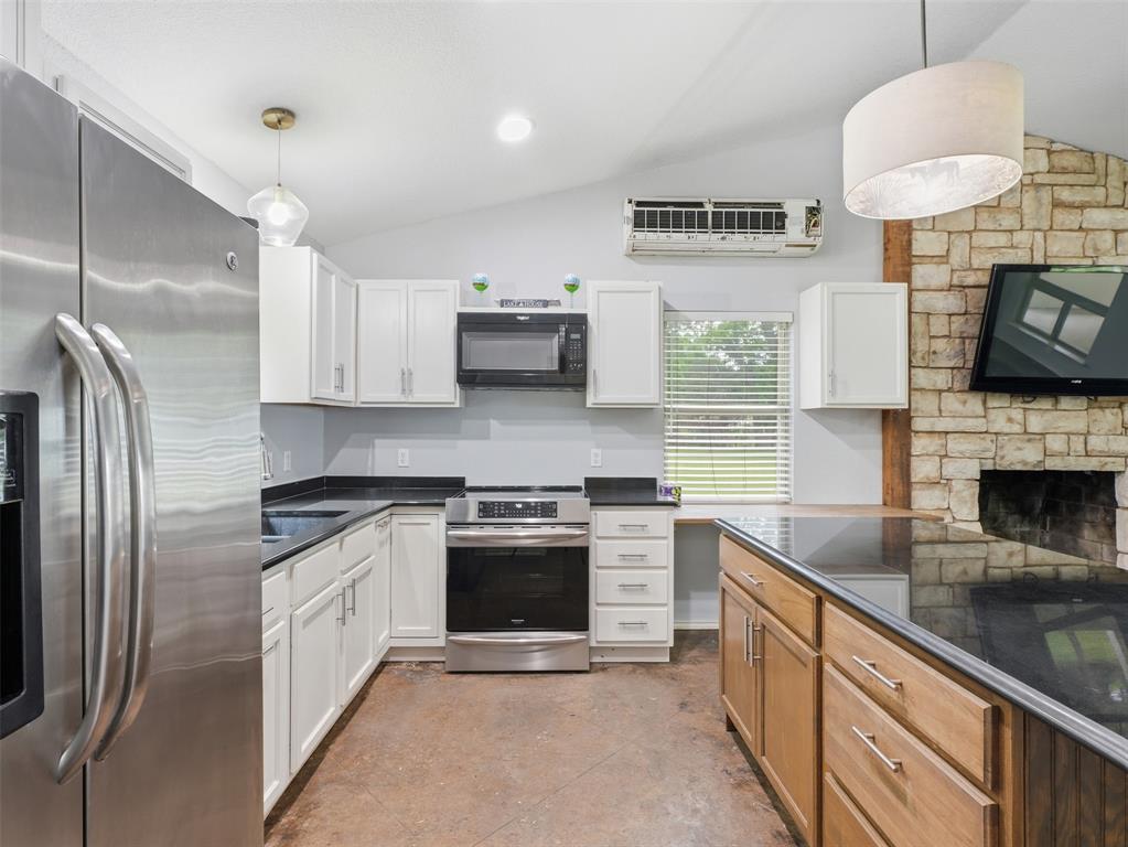 542 W Lake Drive