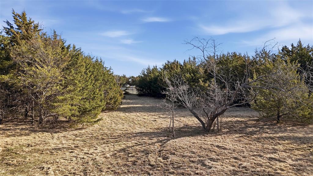 Brandon V Lake Living - Land