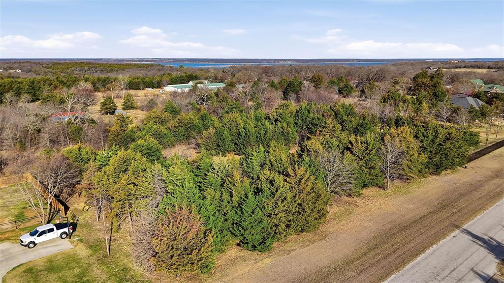 Brandon V Lake Living - Land