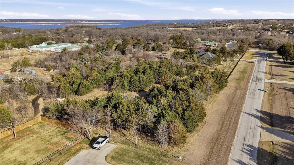 Brandon V Lake Living - Land