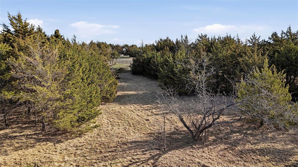 Brandon V Lake Living - Land