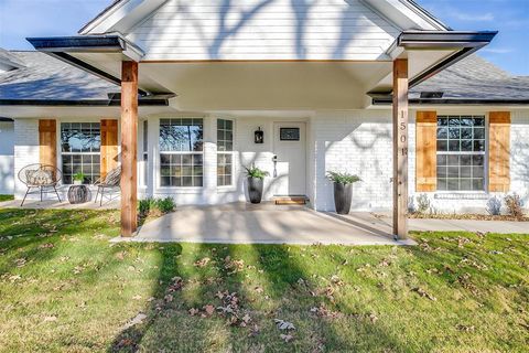 A home in Burleson