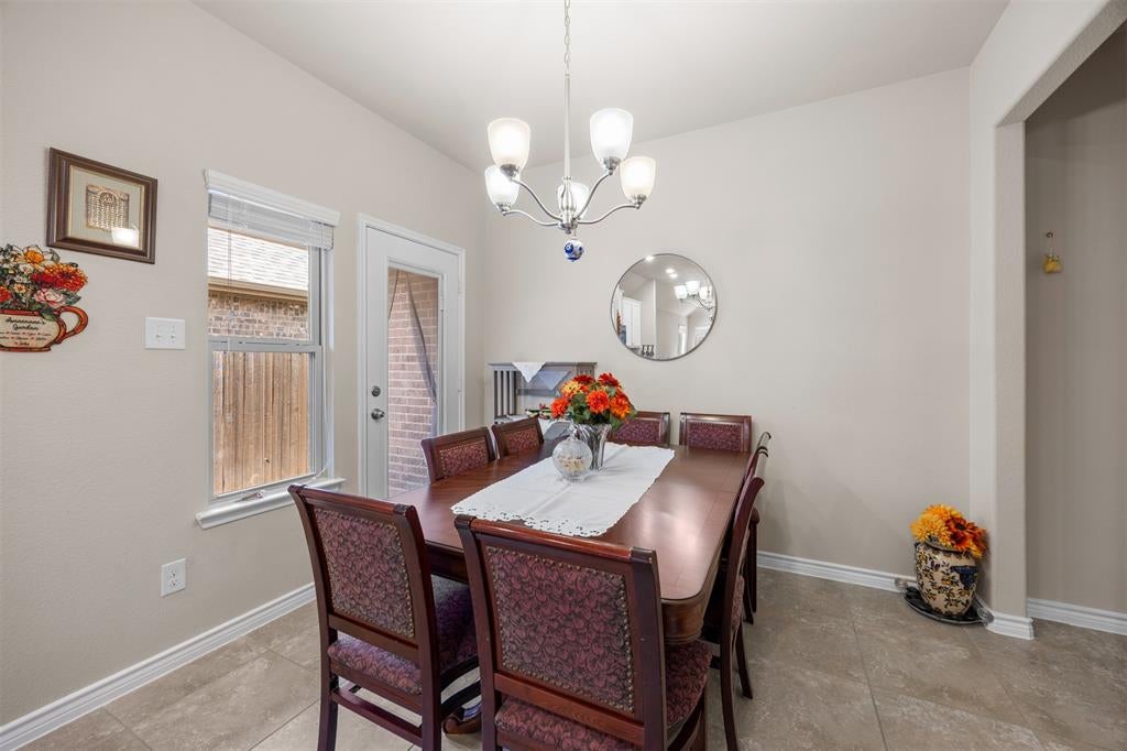 912 Gray Fox Drive