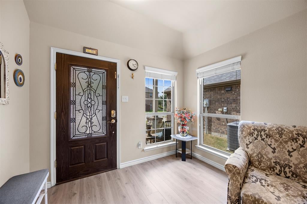 912 Gray Fox Drive
