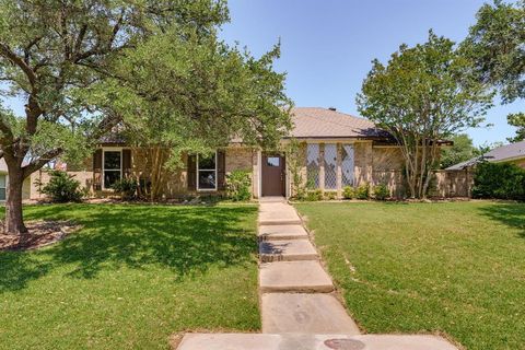 Photo of 3406 Windridge Drive, Garland, TX 75043 (MLS # 21271055)