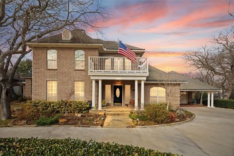 5000 Bridgewater Drive Arlington TX 76017