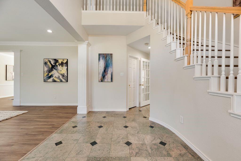 5832 Mossbrook Trail