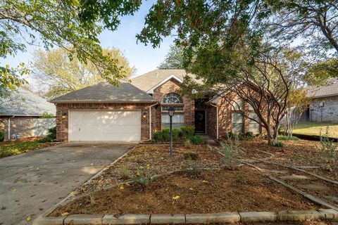 2944 Chris Lane Grapevine TX 76051