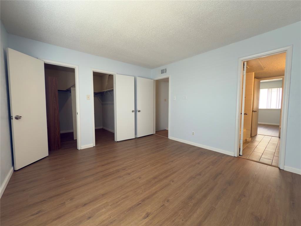 Richardson Life Style Twnhms - Residential