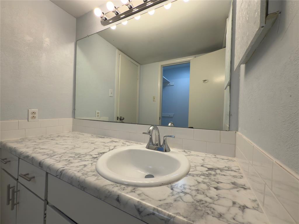 Richardson Life Style Twnhms - Residential