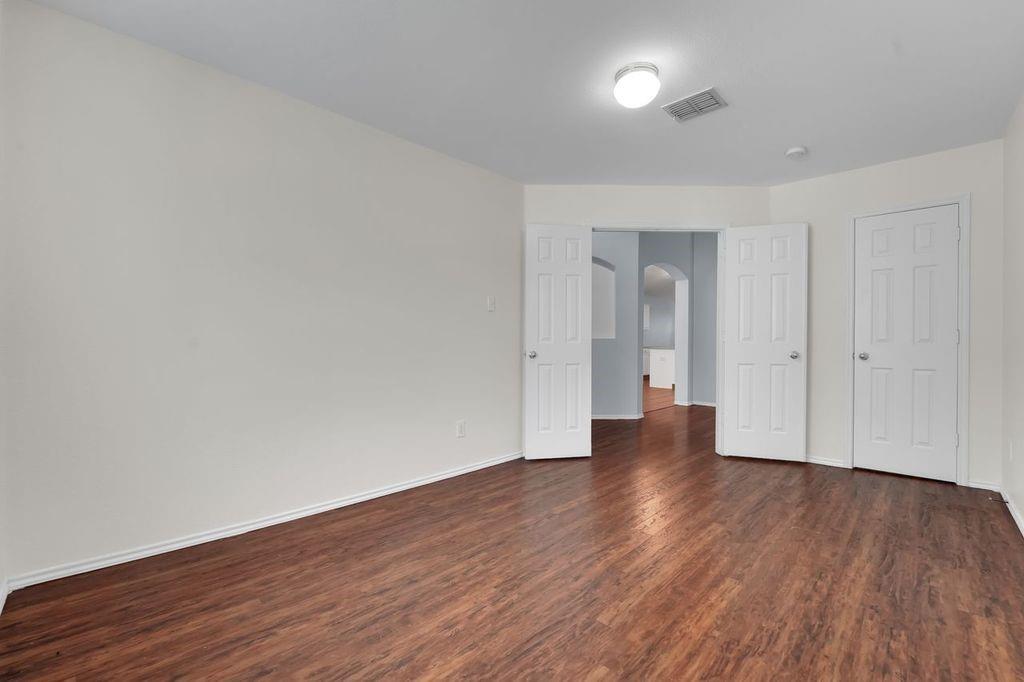 1913 Grand Fir Drive