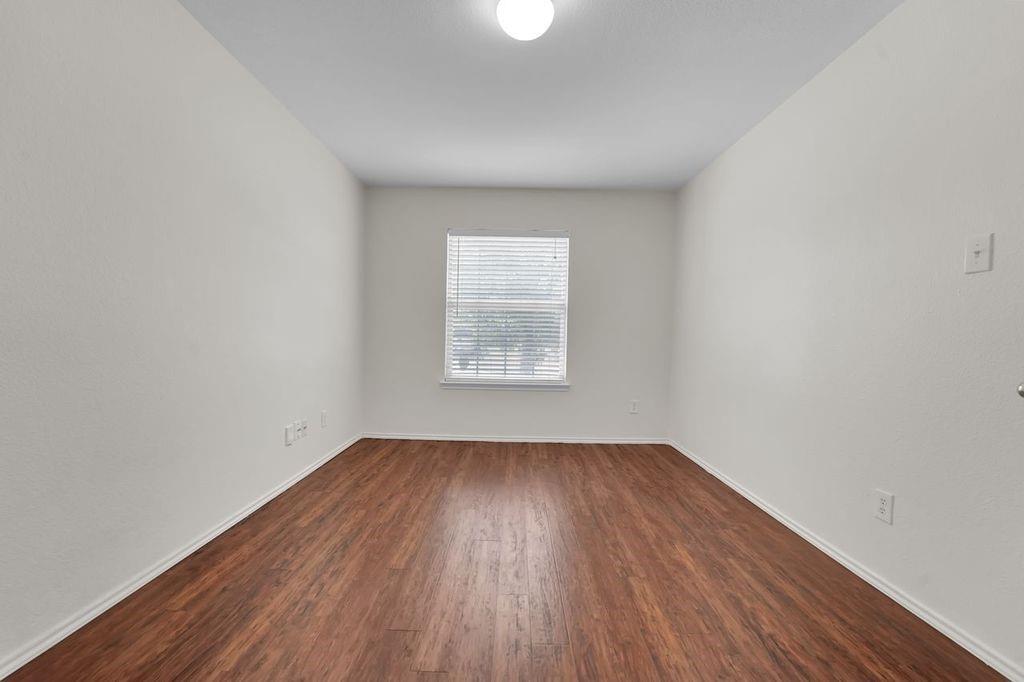 1913 Grand Fir Drive
