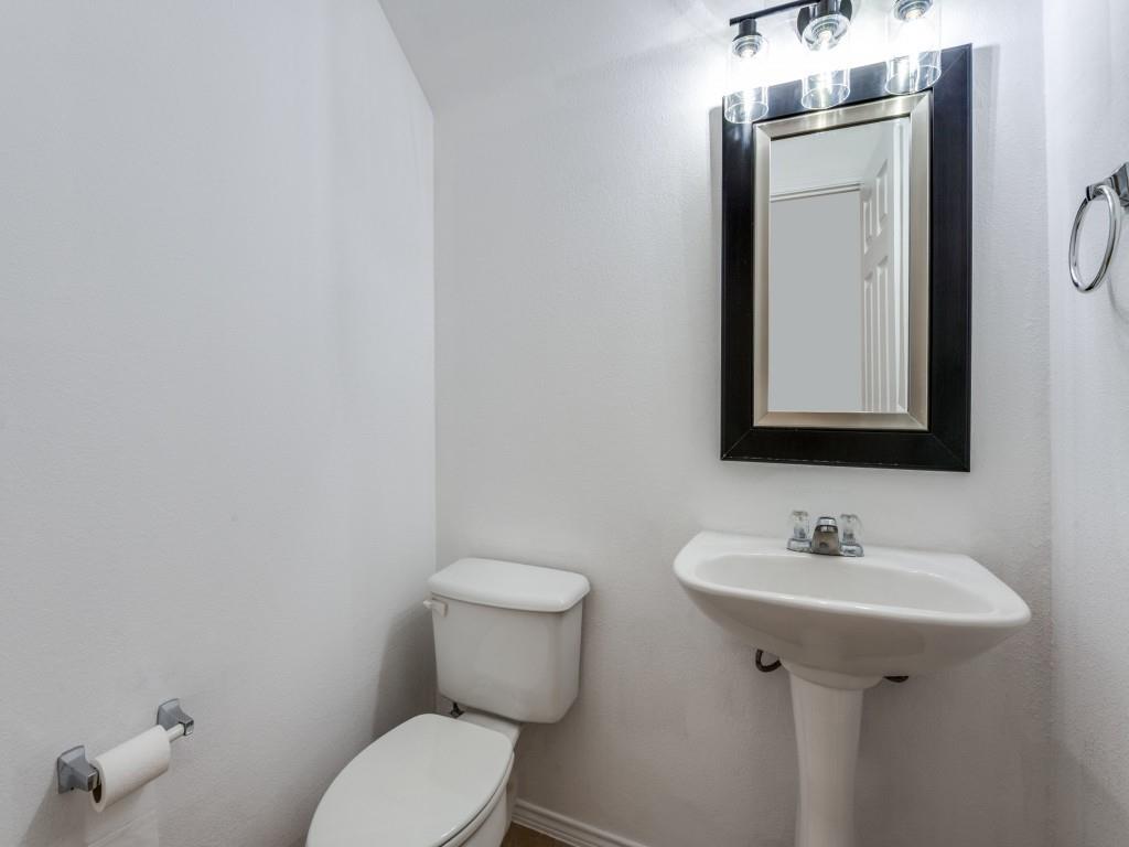 Pasquinellis Village On The Green - Residential Lease