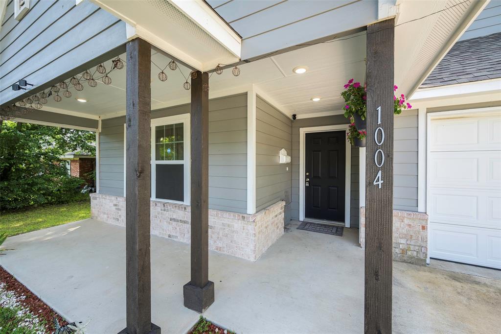 1004 San Jacinto Street