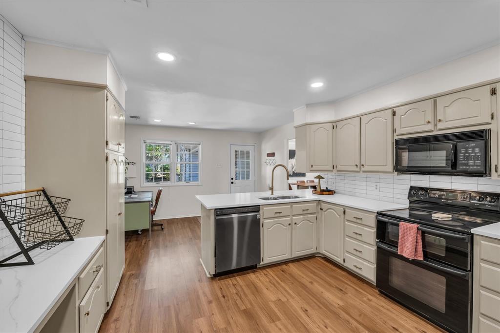 West Woodway Hill - Residential