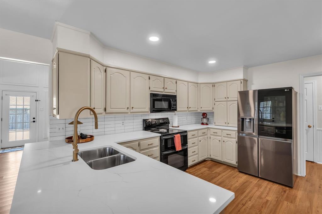 West Woodway Hill - Residential