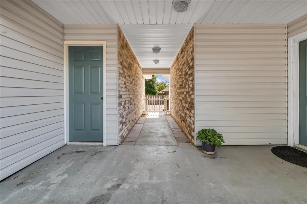 West Woodway Hill - Residential