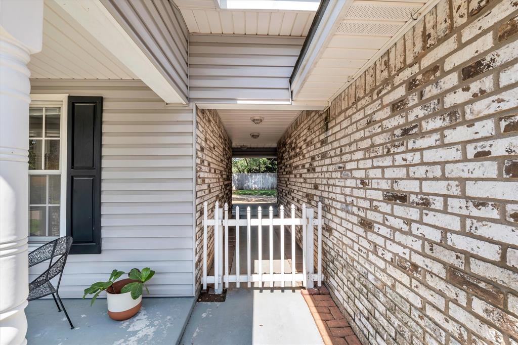 West Woodway Hill - Residential