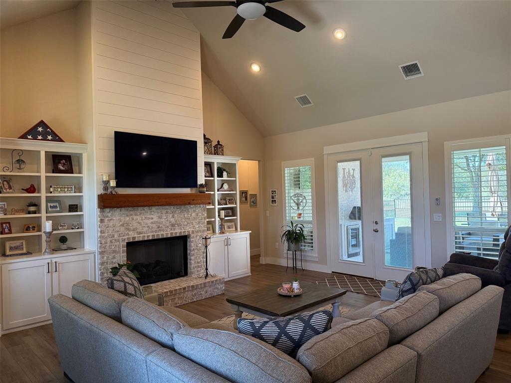 Grand Harbor On Lake Bridgeport - Residential