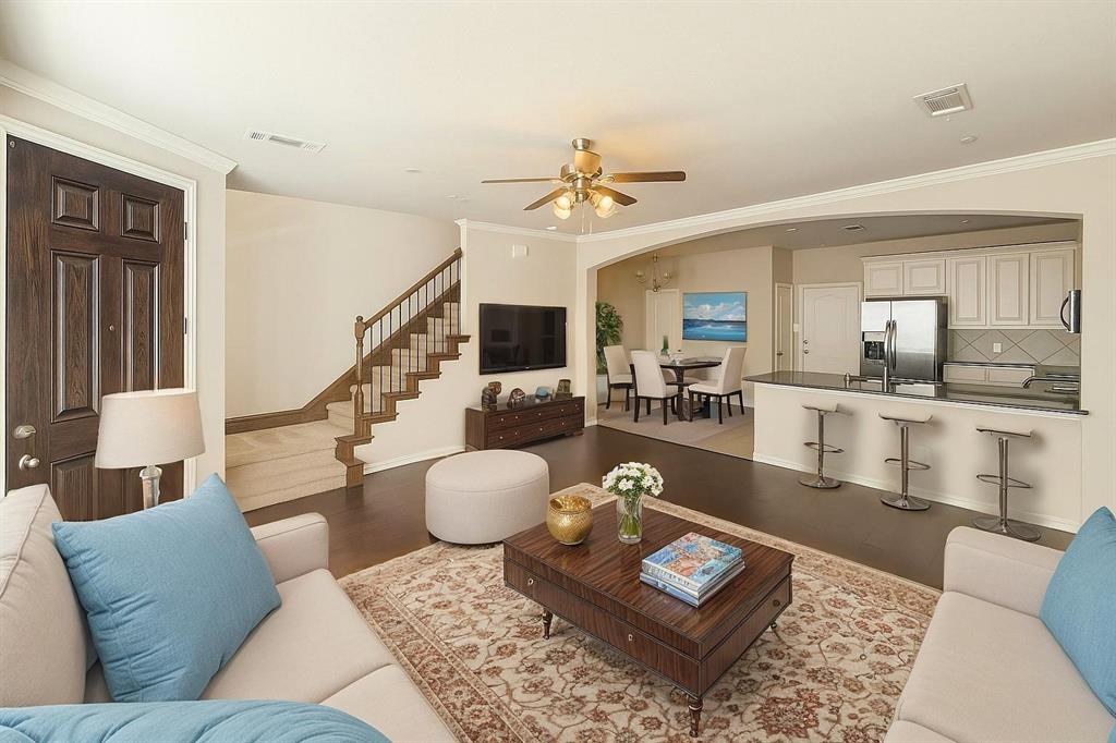 LAKE RIDGE TOWN HOMES - Residential Lease