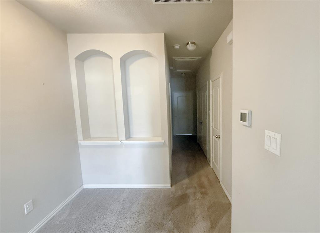 LAKE RIDGE TOWN HOMES - Residential Lease