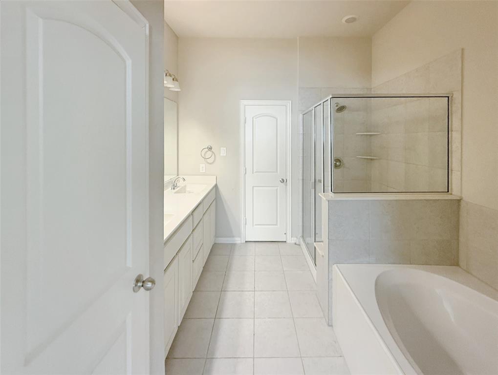 LAKE RIDGE TOWN HOMES - Residential Lease