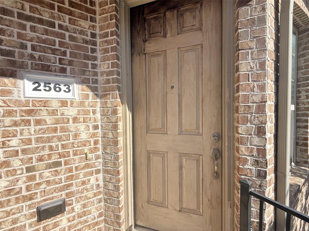 LAKE RIDGE TOWN HOMES - Residential Lease