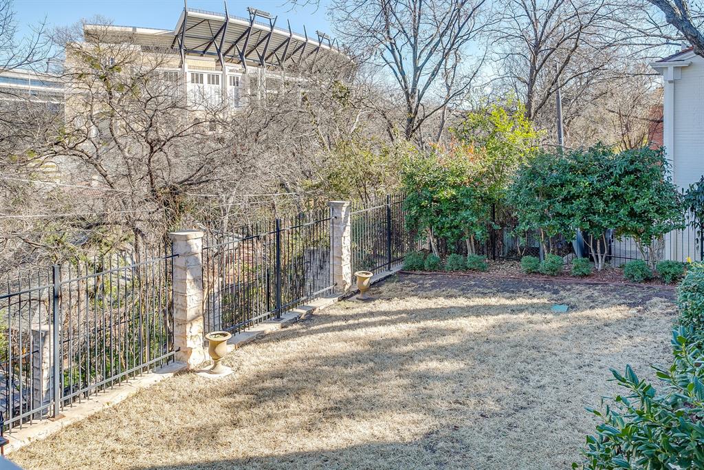 Bellaire Estates - Residential