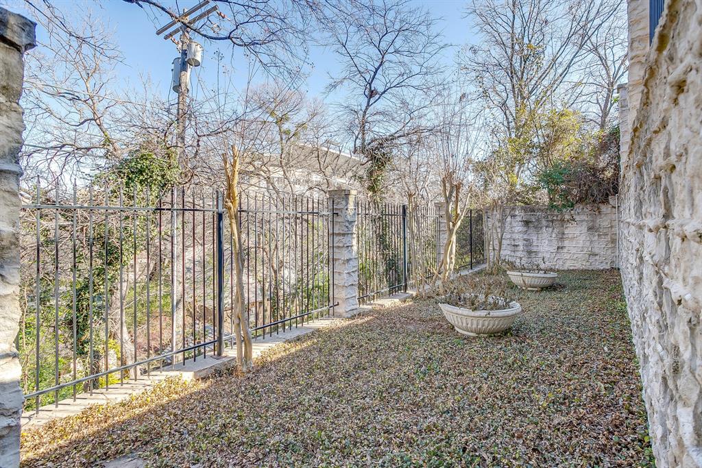 Bellaire Estates - Residential