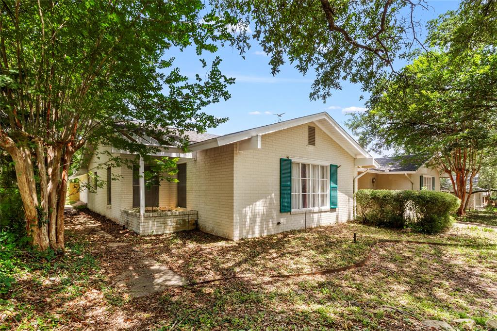 2641 Woodmont Circle