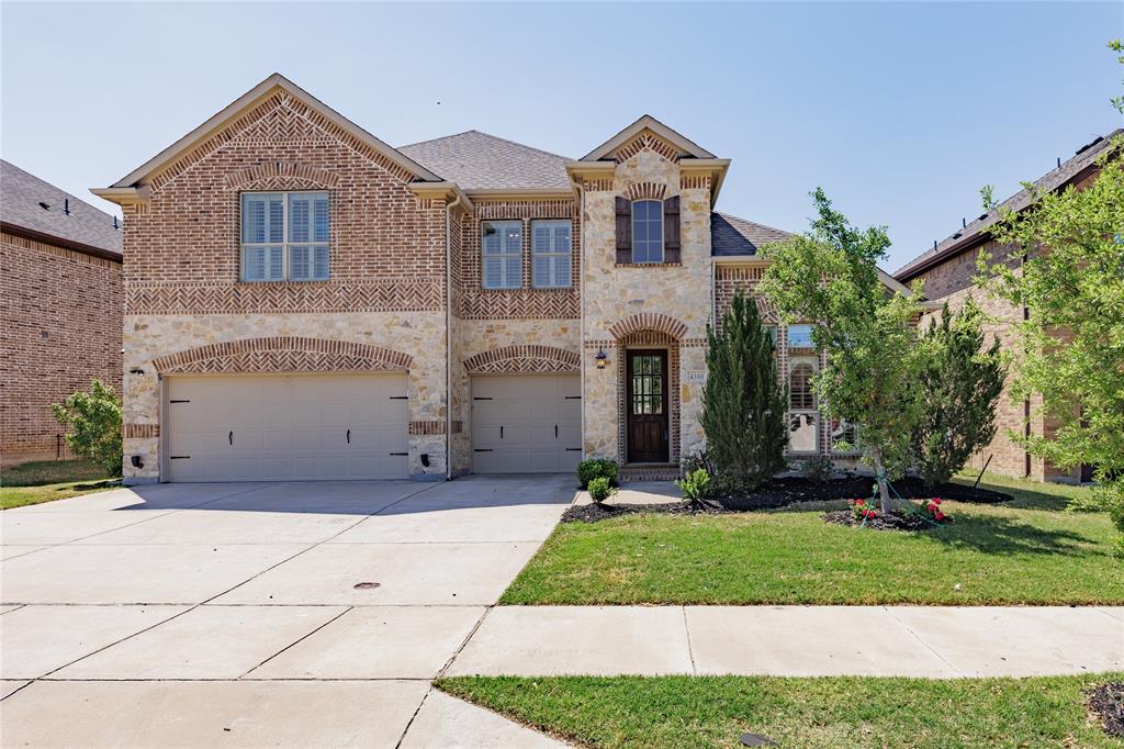 4300 Round Valley Lane
