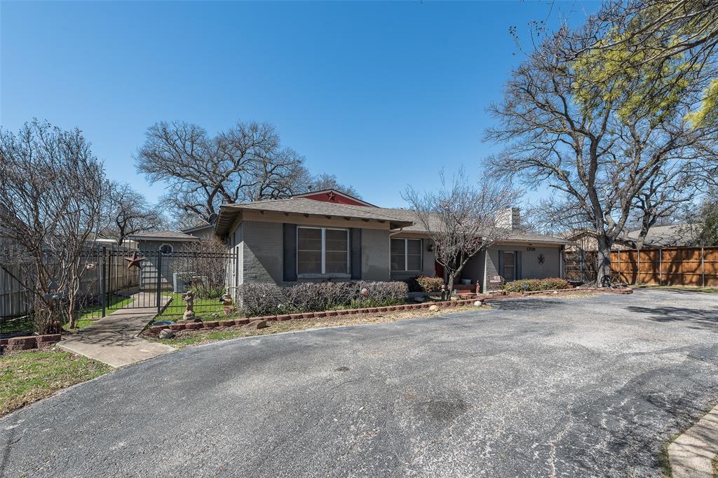 1209 N Macarthur Boulevard