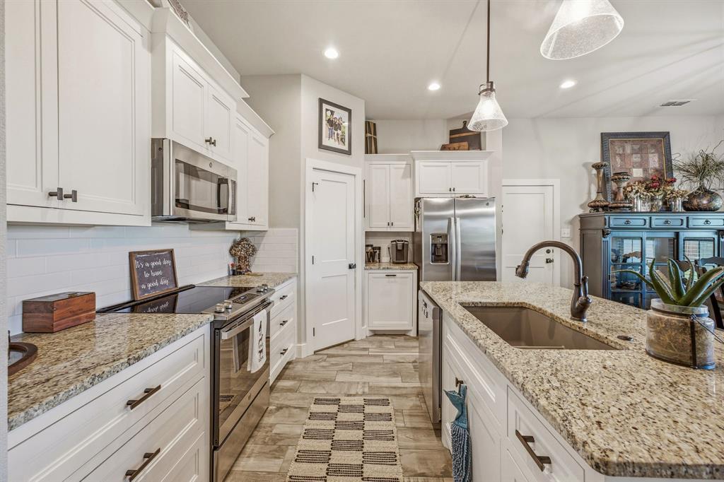 1220 Green Elm Road