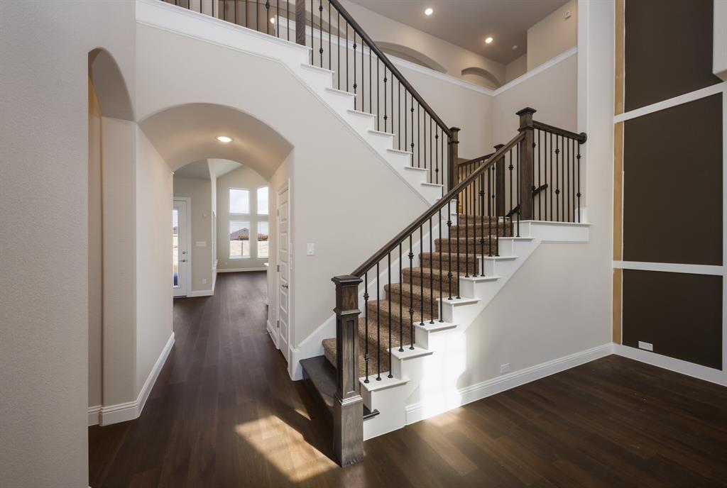 6825 Turner Falls Circle