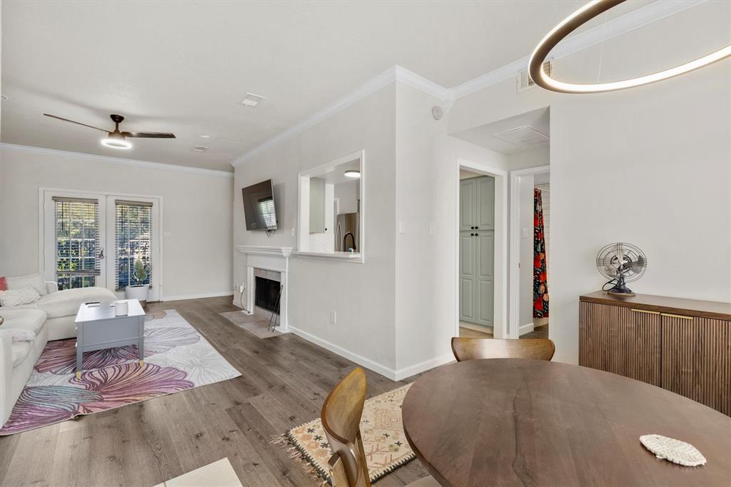 Lakeshore Condo - Residential