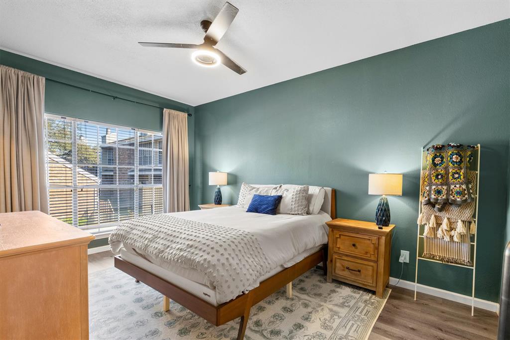 Lakeshore Condo - Residential