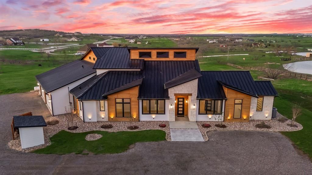 Photo of 6760 FM 2449, Ponder, TX 76259 (MLS # 21207247)