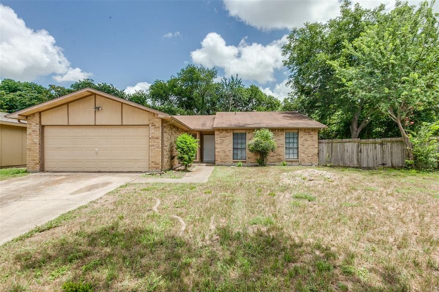 Nicely maintained home in an established neighborhood with easy access to I30.  You'll love the open, flowing floorplan featuring a spacious living area with a partially vaulted ceiling, a cozy brick wood burning fireplace, and durable ceramic tile flooring.  The kitchen offers white cabinets, tile backsplash, updated countertops, modern stainless style appliances, and ceramic tile flooring.  The primary suite includes a ensuite bathroom, a walk in closet and plenty of room to relax. Don't miss the large secondary bedroom, you will love it. Recent interior paint and carpet. Ceramic tile flooring in the entry, dining room, living room, kitchen, nook, hallway and hall bathroom.  Don't miss this great opportunity.