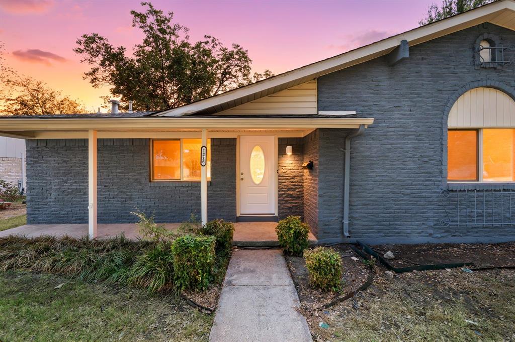 1216 Briarcove Drive