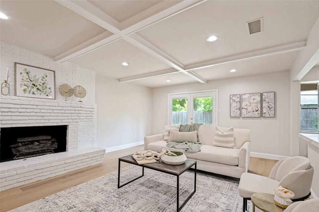 2221 Scarlet Lane