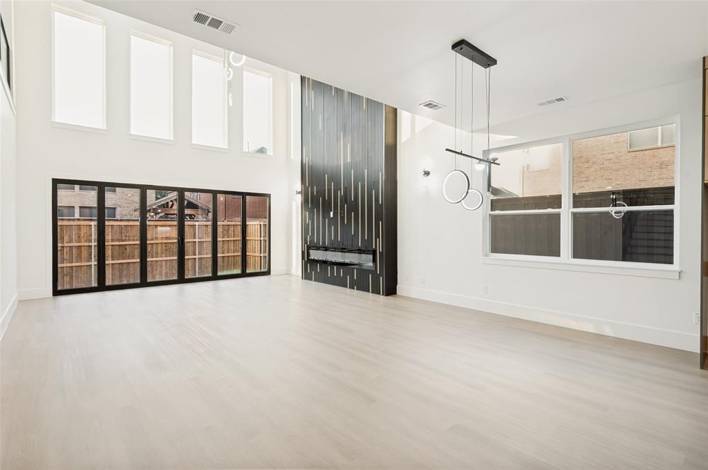 2232 Chenault Drive