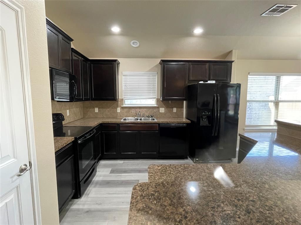 Paloma Creek Lakeview Ph 1 - Residential Lease